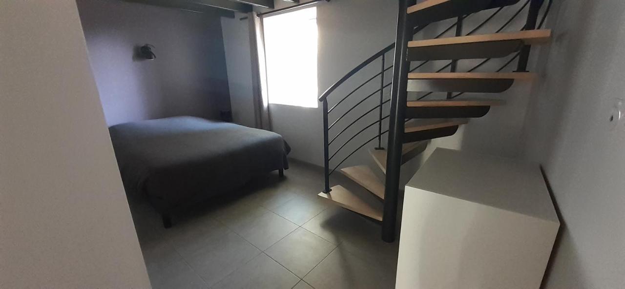 La Maison De Leobin Veranne Bagian luar foto